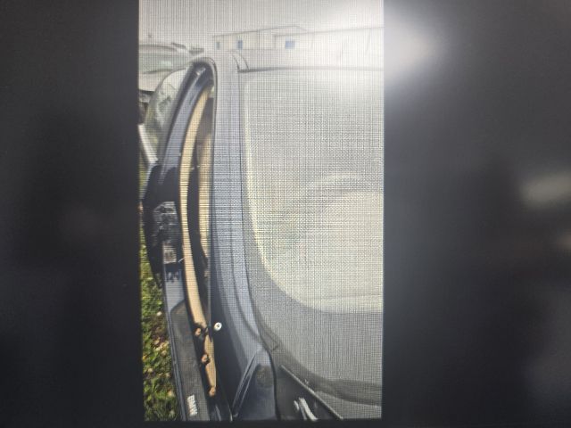 bontott BMW 3 E90 Első Szélvédő Jobb Díszléc