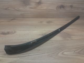 bontott BMW 3 E90 Első Szélvédő Jobb Díszléc