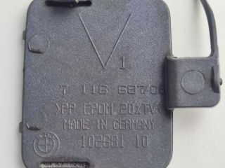 bontott BMW 3 E90 Első Vonószem Burkolat