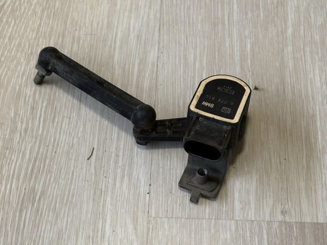 bontott BMW 3 E90 Első Xenon Szintszabályzó Jeladó