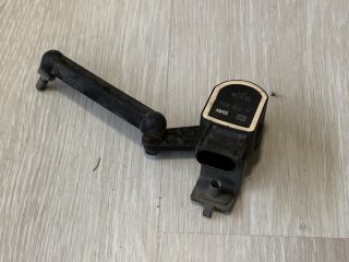 bontott BMW 3 E90 Első Xenon Szintszabályzó Jeladó