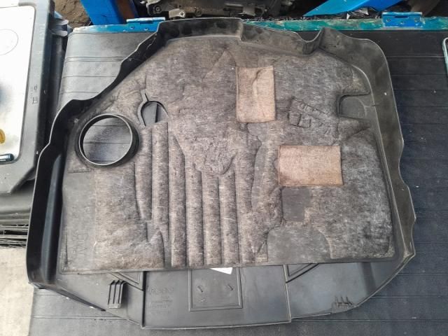 bontott BMW 3 E90 Felső Hűtőburkolat