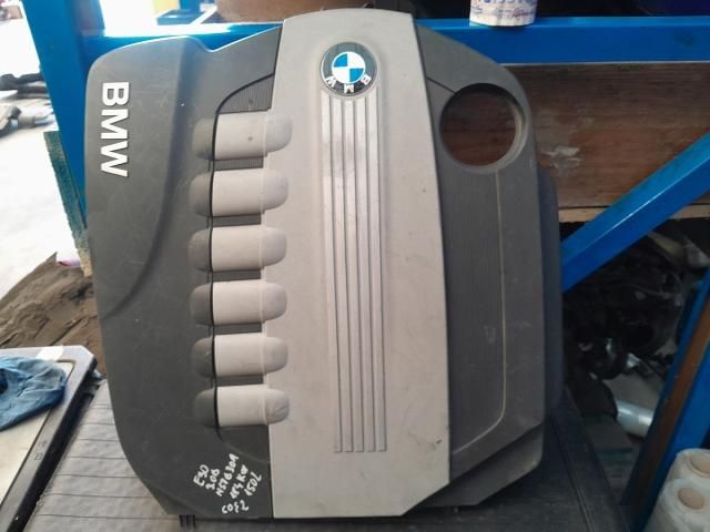 bontott BMW 3 E90 Felső Hűtőburkolat