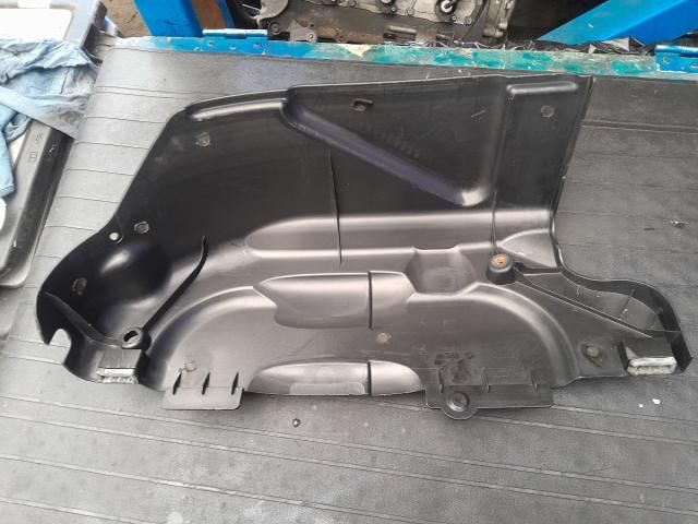 bontott BMW 3 E90 Felső Hűtőburkolat