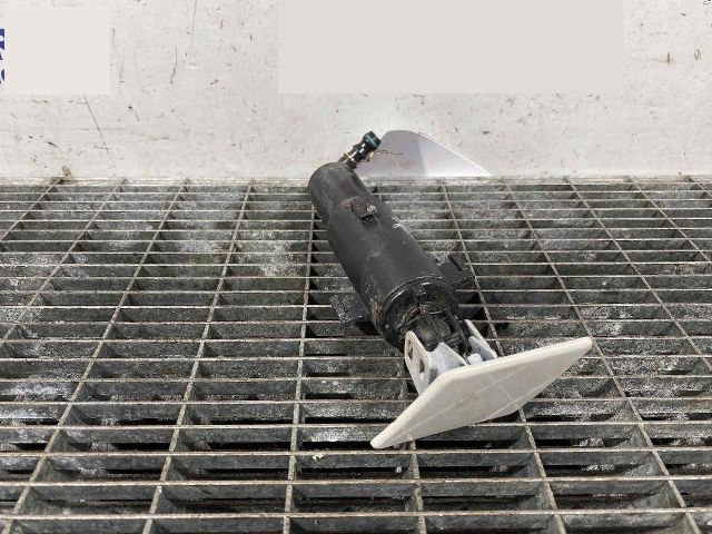 bontott BMW 3 E90 Fényszórómosó Szivattyú