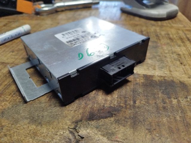 bontott BMW 3 E90 Feszültségszabályzó