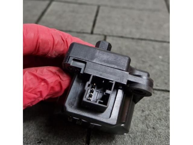 bontott BMW 3 E90 Fűtés Állító Motor