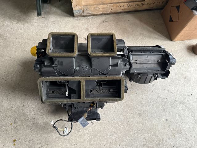 bontott BMW 3 E90 Fűtés Box