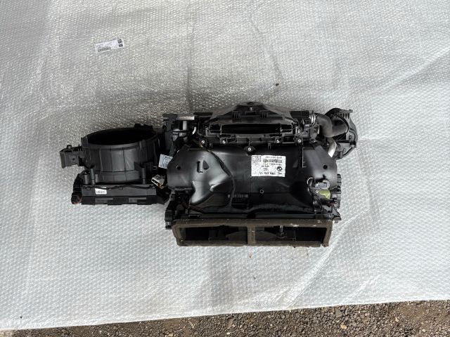 bontott BMW 3 E90 Fűtés Box