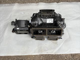 bontott BMW 3 E90 Fűtés Box