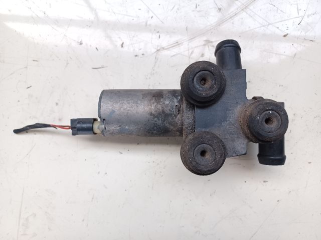 bontott BMW 3 E90 Fűtéscsap