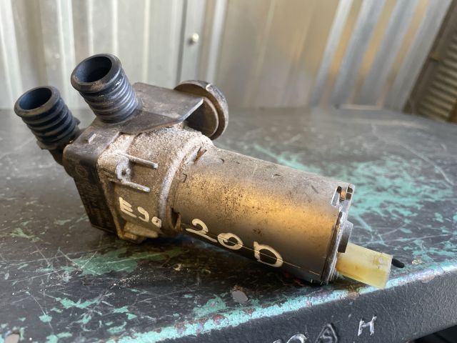 bontott BMW 3 E90 Fűtéscsap