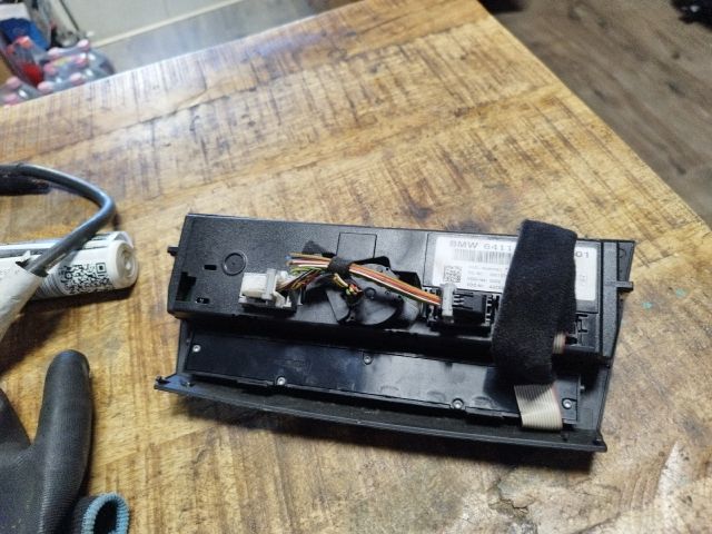 bontott BMW 3 E90 Fűtéskapcsoló (digit klímás)