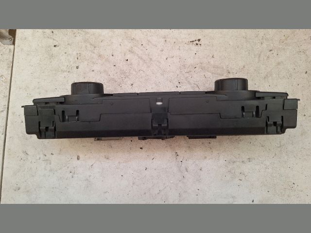 bontott BMW 3 E90 Fűtéskapcsoló (digit klímás)