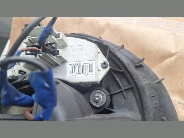 bontott BMW 3 E90 Fűtőmotor (Klímás)