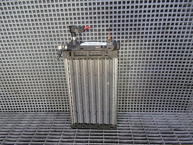 bontott BMW 3 E90 Fűtőradiátor