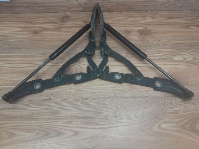 bontott BMW 3 E90 Gázrugós Kitámasztó Teleszkóp Pár Csomagtérajtó