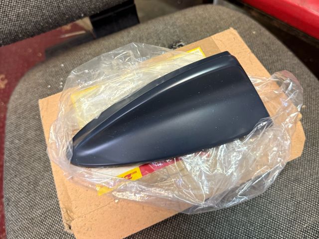 bontott BMW 3 E90 GPS Tartó Konzol