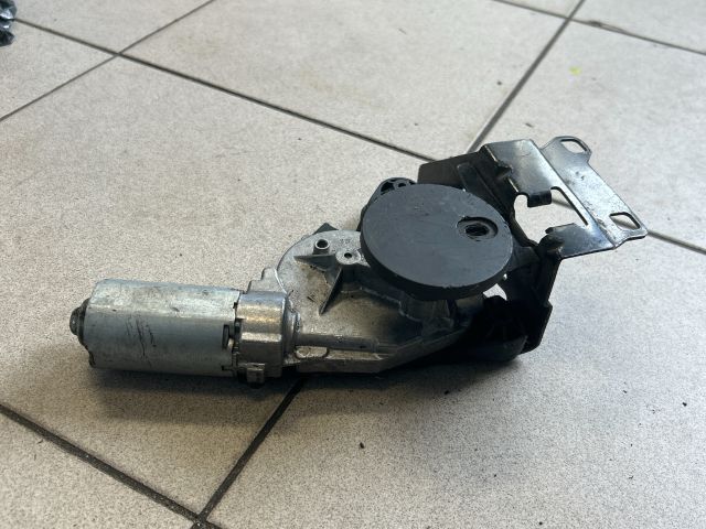 bontott BMW 3 E90 Hátsó Ablaktörlő Motor