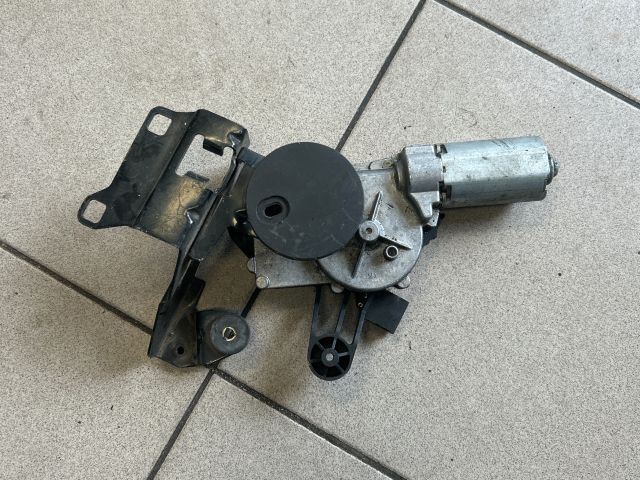 bontott BMW 3 E90 Hátsó Ablaktörlő Motor