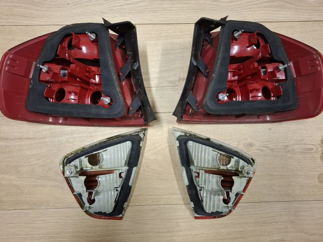 bontott BMW 3 E90 Hátsó Lámpa Szett