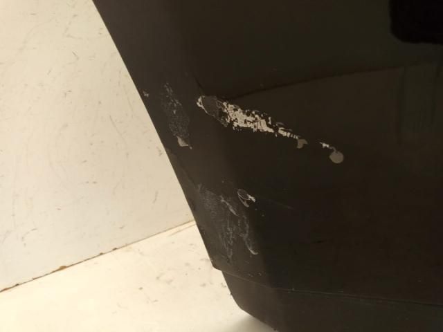 bontott BMW 3 E90 Hátsó Lökhárító (Üresen)