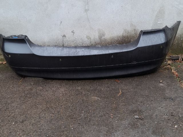 bontott BMW 3 E90 Hátsó Lökhárító (Üresen)