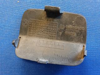 bontott BMW 3 E90 Hátsó Vonószem Burkolat