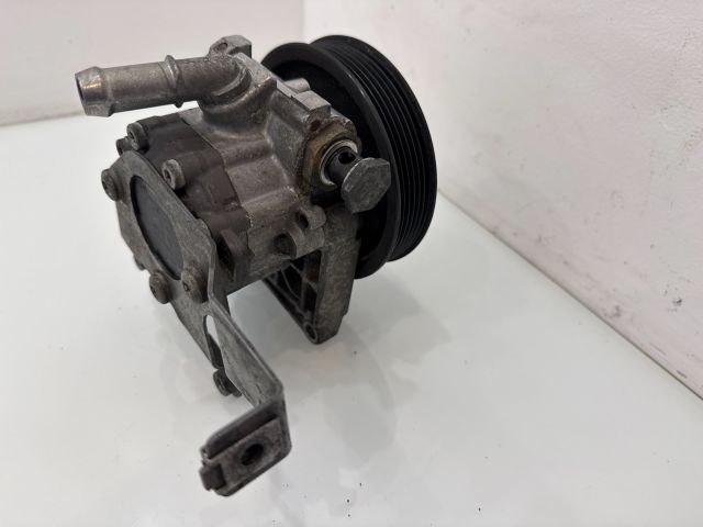 bontott BMW 3 E90 Hidraulika Szivattyú