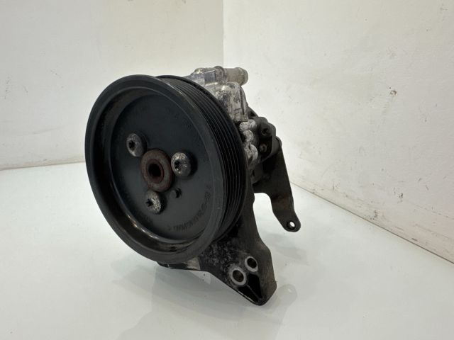 bontott BMW 3 E90 Hidraulika Szivattyú