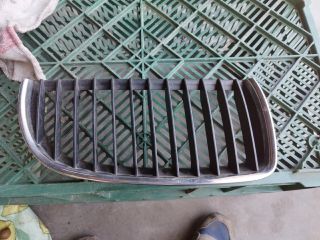 bontott BMW 3 E90 Hűtőrács