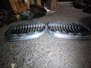 bontott BMW 3 E90 Hűtőrács