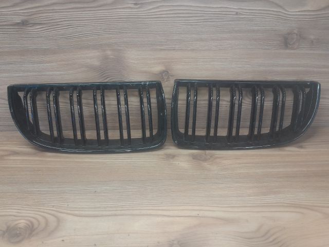 bontott BMW 3 E90 Hűtőrács