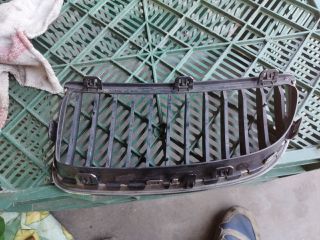 bontott BMW 3 E90 Hűtőrács