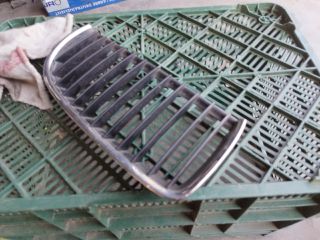 bontott BMW 3 E90 Hűtőrács