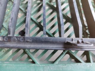 bontott BMW 3 E90 Hűtőrács