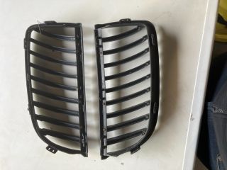 bontott BMW 3 E90 Hűtőrács