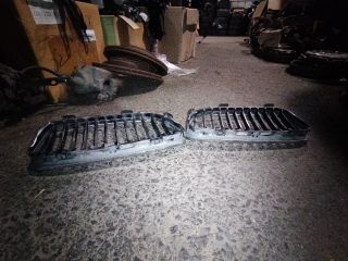 bontott BMW 3 E90 Hűtőrács