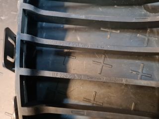 bontott BMW 3 E90 Hűtőrács