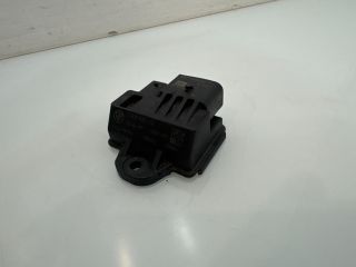 bontott BMW 3 E90 Izzító Relé