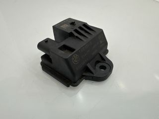 bontott BMW 3 E90 Izzító Relé