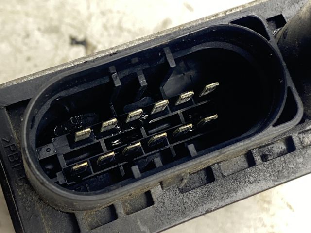 bontott BMW 3 E90 Izzító Relé