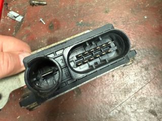 bontott BMW 3 E90 Izzító Relé