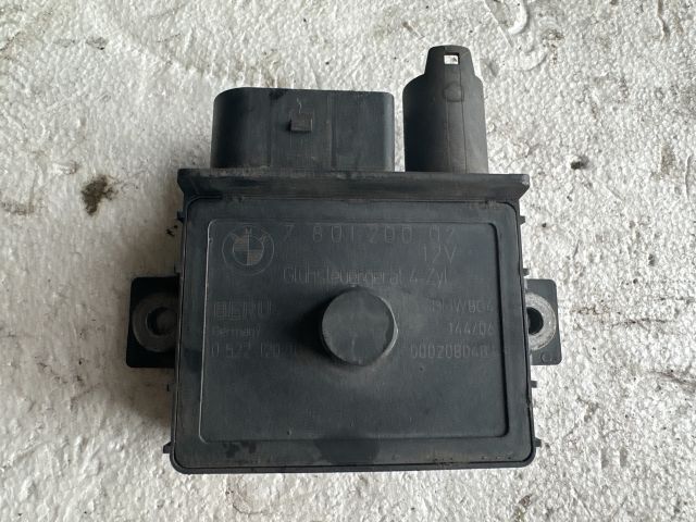 bontott BMW 3 E90 Izzító Relé