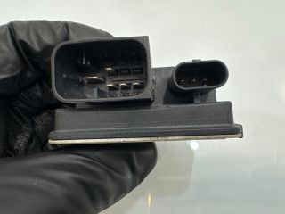 bontott BMW 3 E90 Izzító Relé