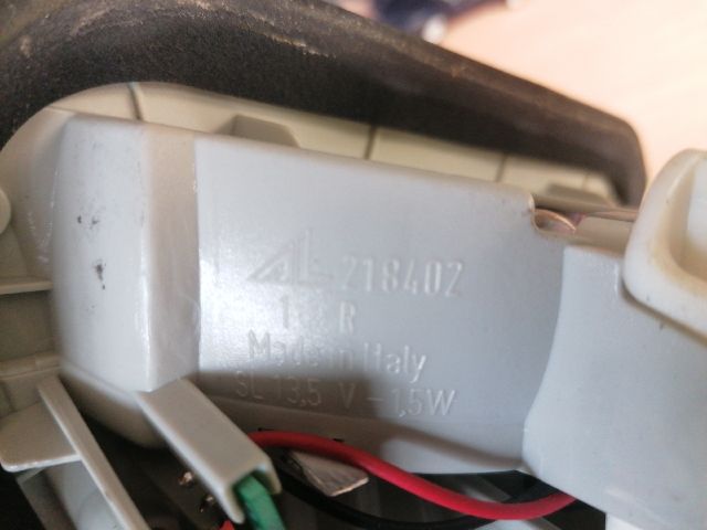 bontott BMW 3 E90 Jobb Belső Hátsó Lámpa