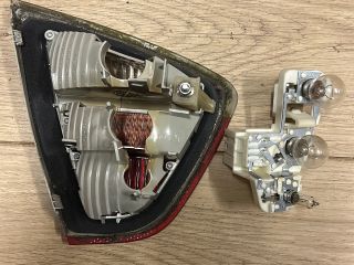 bontott BMW 3 E90 Jobb Belső Hátsó Lámpa