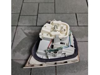 bontott BMW 3 E90 Jobb Belső Hátsó Lámpa