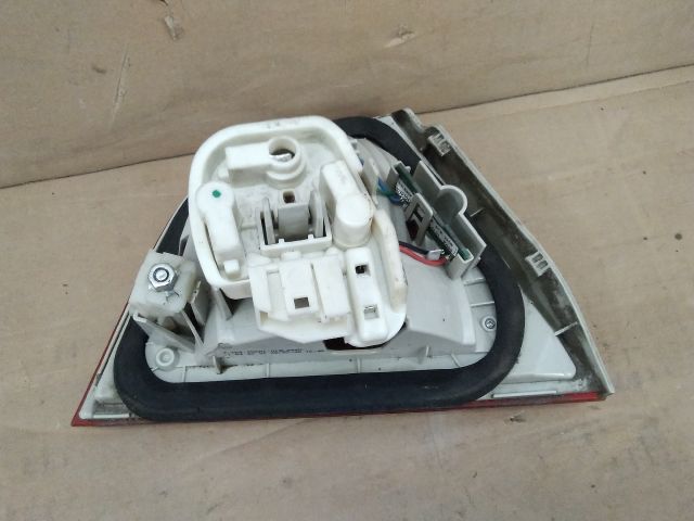 bontott BMW 3 E90 Jobb Belső Hátsó Lámpa