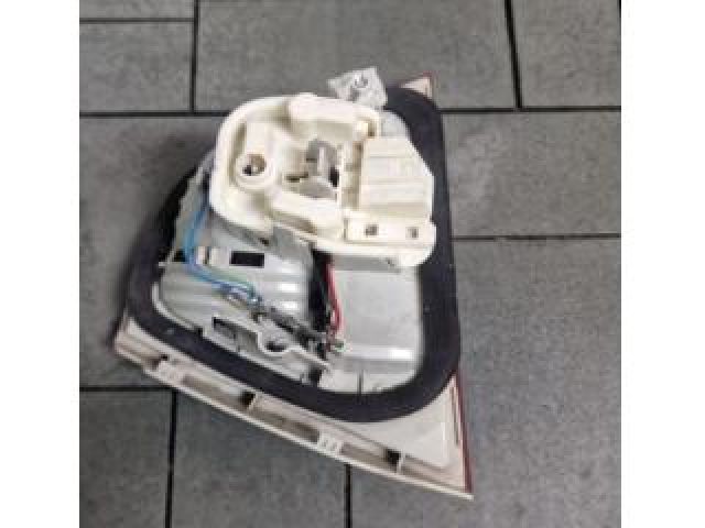 bontott BMW 3 E90 Jobb Belső Hátsó Lámpa